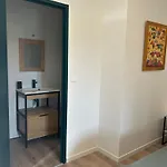 Maison Au Coeur De La Garrigue 포르티하뉴
