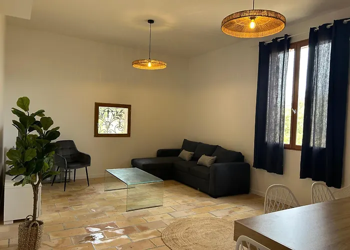 Maison Au Coeur De La Garrigue Ferienhaus